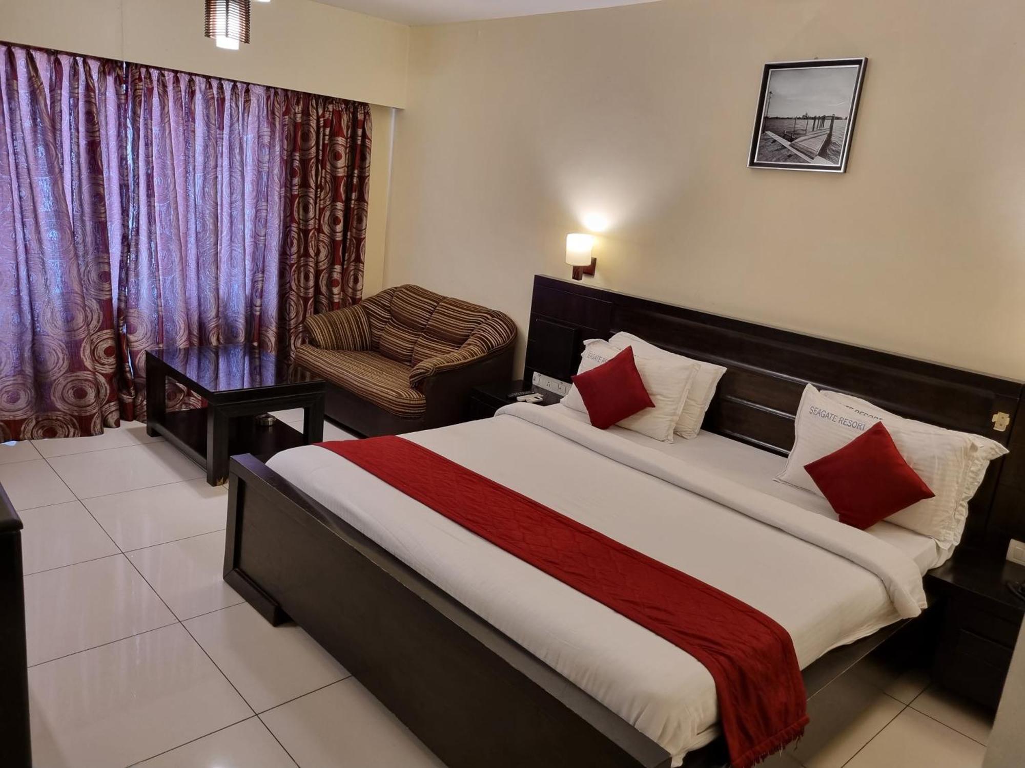 Seagate Church View Resorts Velankanni Exteriör bild