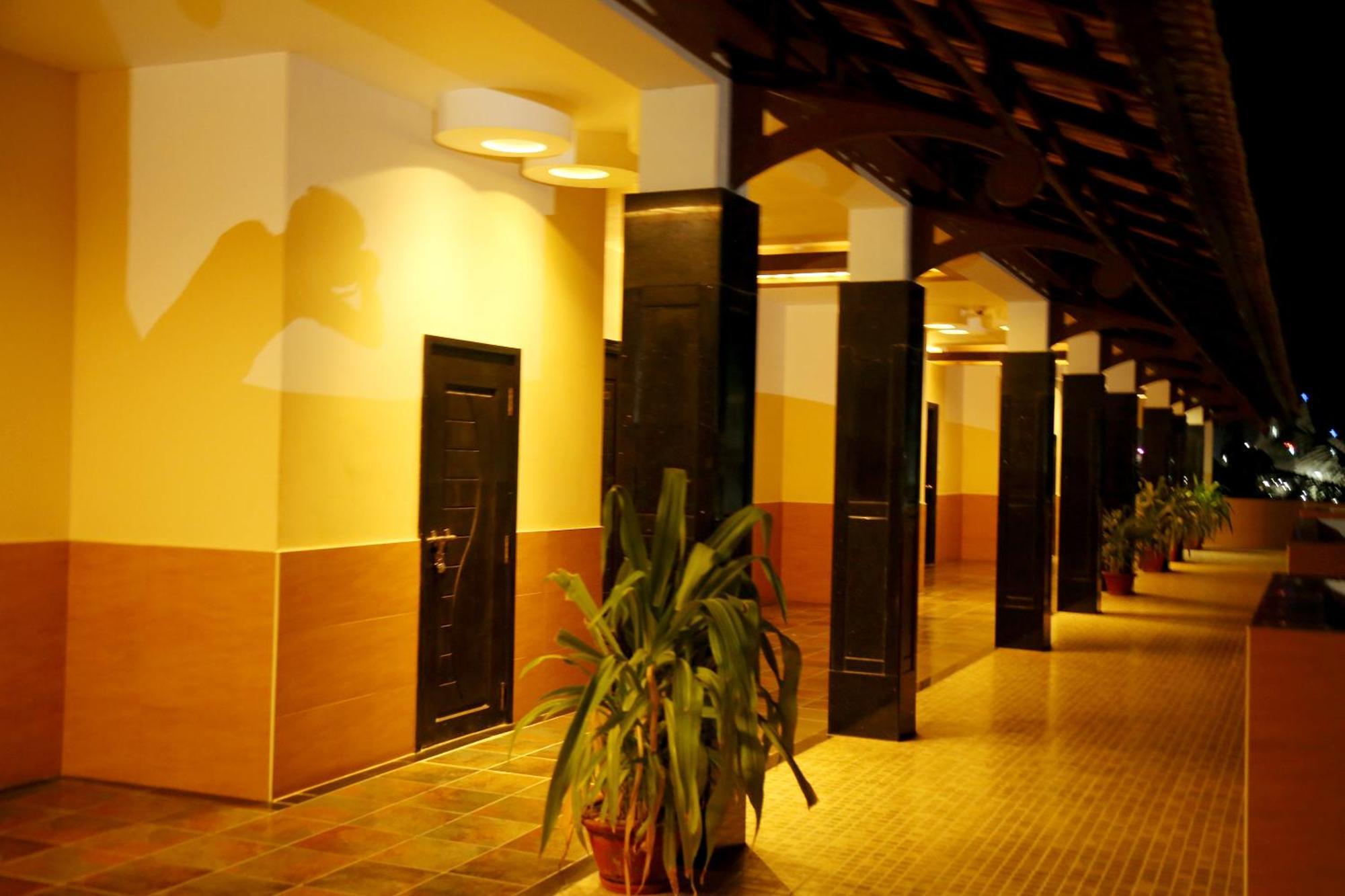 Seagate Church View Resorts Velankanni Exteriör bild